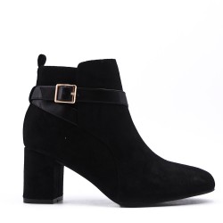 Ankle boot in faux suede