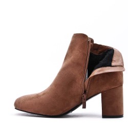 Ankle boot in faux suede