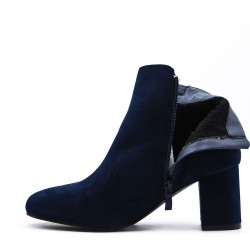 Ankle boot in faux suede