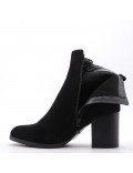 Ankle boot in faux suede