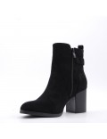 Ankle boot in faux suede