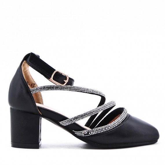 Girl's heeled pump