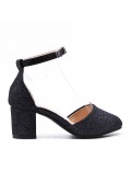 Girl's heeled pump