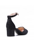 Girl's heeled pump