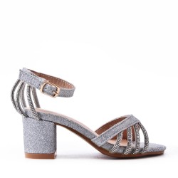Sandal girl with small heel