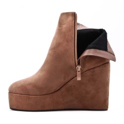 Ankle boot in faux suede