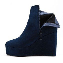 Ankle boot in faux suede