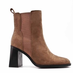 Ankle boot in faux suede