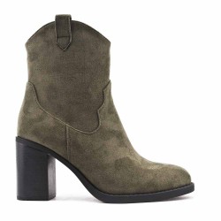 Ankle boot in faux suede