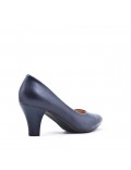 Leatherette pump with heels