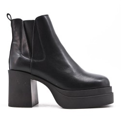 Faux leather ankle boot Big size