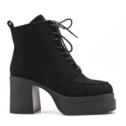 Ankle boot in faux suede