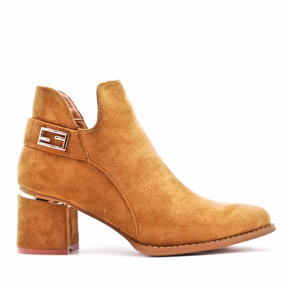 Ankle boot in faux suede