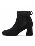 Ankle boot in a mix of materials for autumn and winter