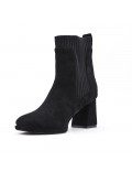 Ankle boot in a mix of materials for autumn and winter