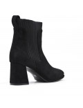 Ankle boot in a mix of materials for autumn and winter