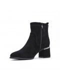 Ankle boot in a mix of materials for autumn and winter