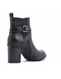 Ankle boot in a mix of materials for autumn and winter