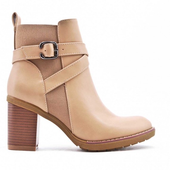 Ankle boot in a mix of materials for autumn and winter