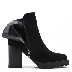 Ankle boot in faux suede