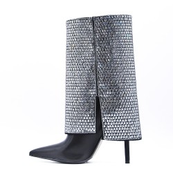 Ankle boot in a mix of materials 