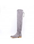 Bota en una mezcla de materiales para otoño e invierno.