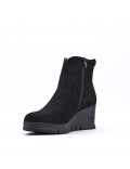 Ankle boot in faux suede