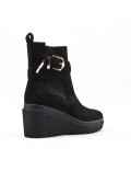 Ankle boot in a mix of materials for autumn and winter