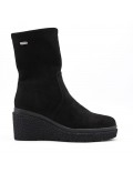 Ankle boot in faux suede