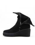 Ankle boot in faux suede