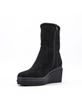 Ankle boot in faux suede