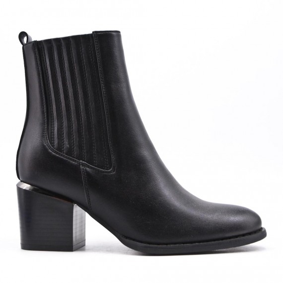 Faux leather ankle boot