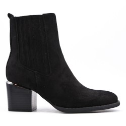 Ankle boot in faux suede