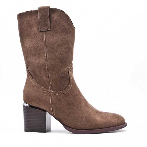 Ankle boot in faux suede