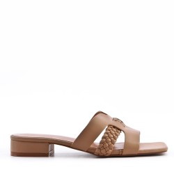 Low-heel sandal in mixed materials for women