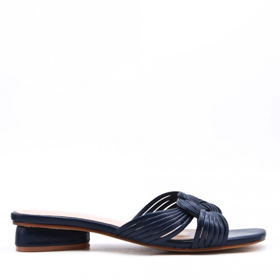 Low-heel sandal in mixed materials for women