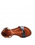 Flat sandals in faux leather for women