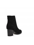 Ankle boot in a mix of materials for autumn and winter