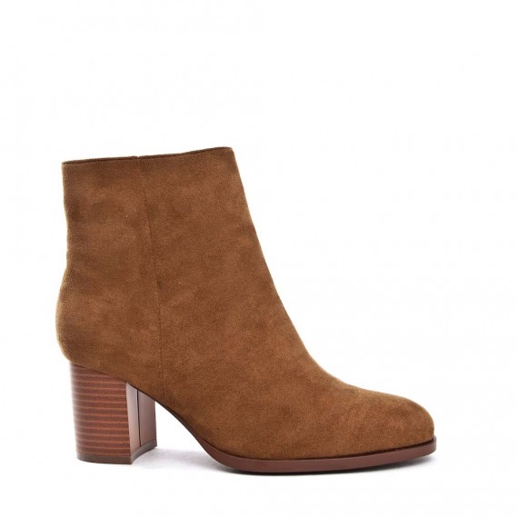 Ankle boot in a mix of materials for autumn and winter