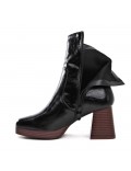 Ankle boot in a mix of materials for autumn and winter