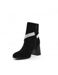 Ankle boot in a mix of materials for autumn and winter