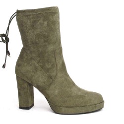 Ankle boot in a mix of materials for autumn and winter