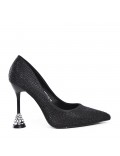 Leatherette pump with heels