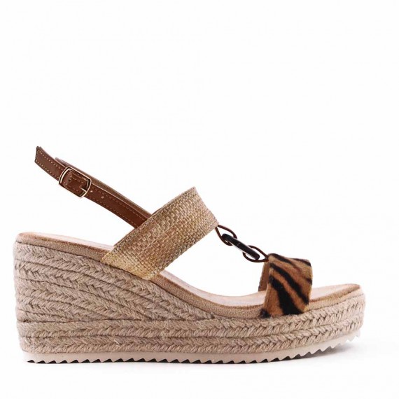 Mixed material wedge sandal