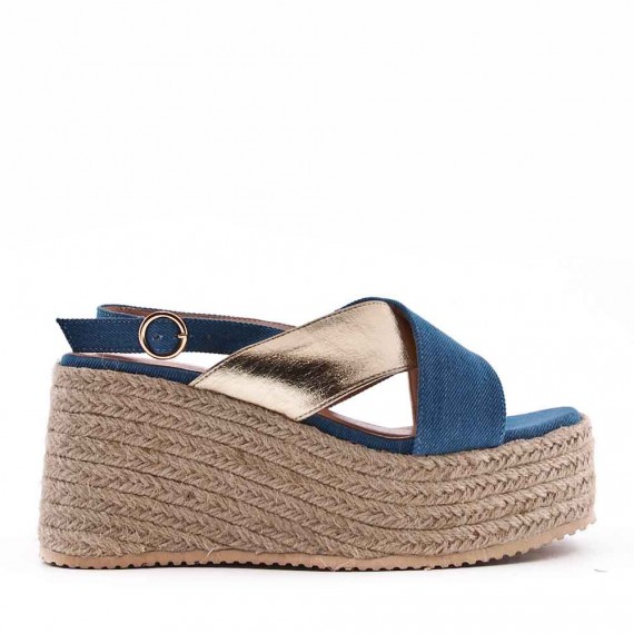 Mixed material wedge sandal