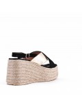 Mixed material wedge sandal