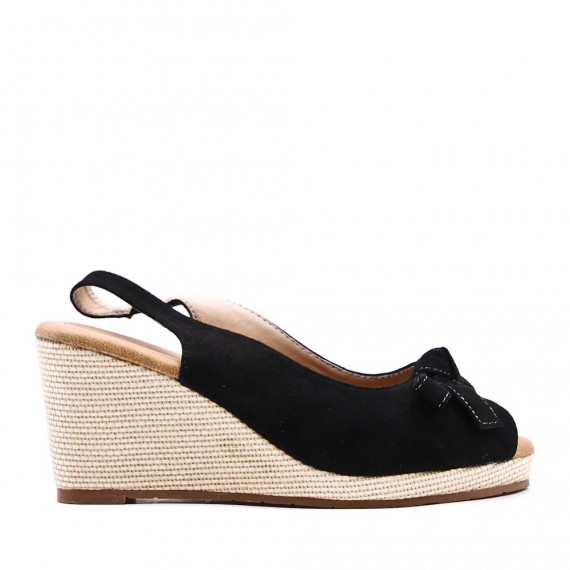 Mixed material wedge sandal