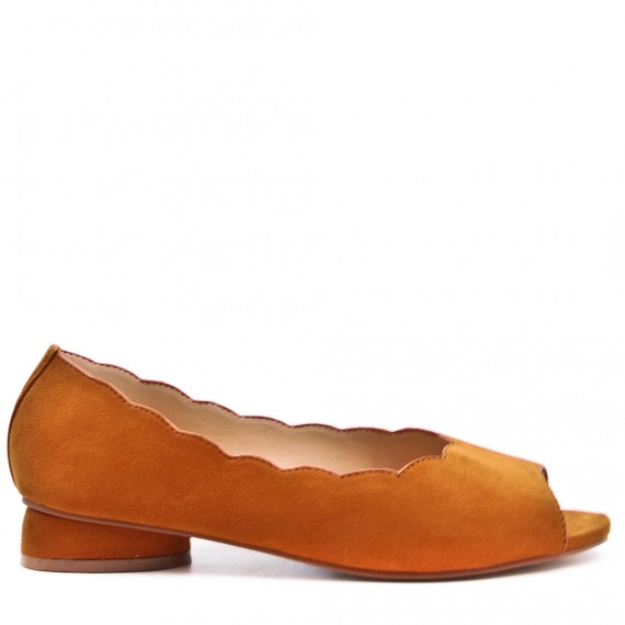 Low-heel sandal in mixed materials for women