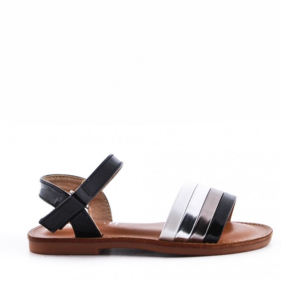 Girl's faux leather sandal