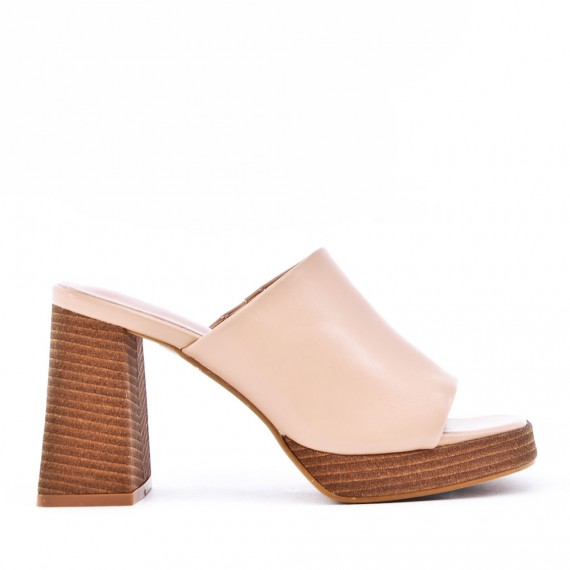 Faux leather heeled sandal